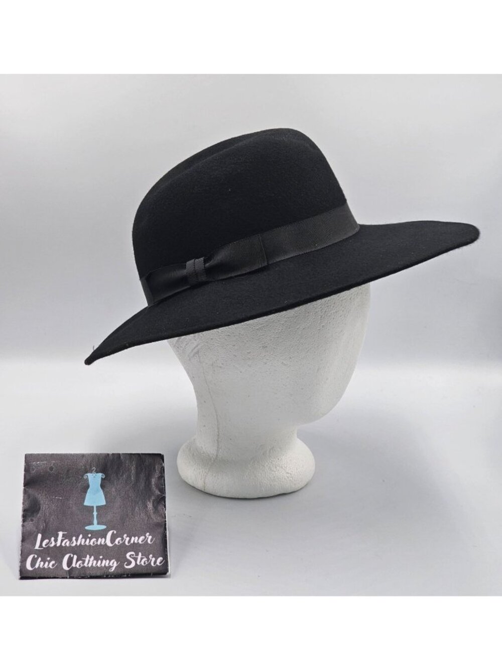 Vintage Burberrys Women's Black  Wool Wide Brim Fedora Hat Made In England 2934